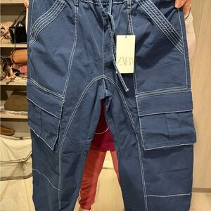 Zara women’s Navy Cargo Pants